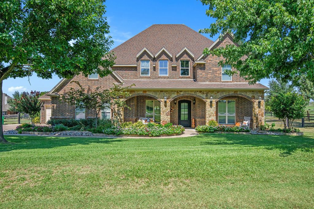 1209 Rollie Michael Lane, Fort Worth, TX 76179