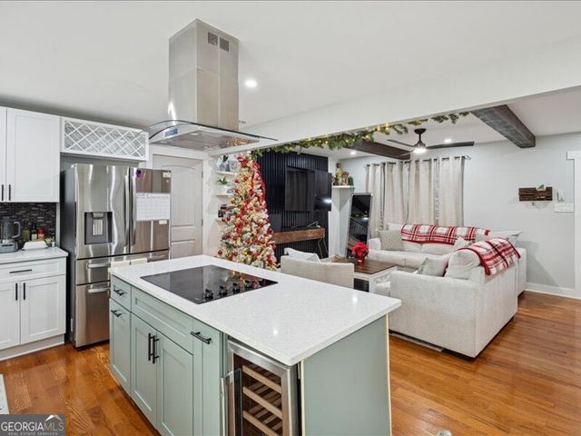 203 Holiday Circle, Savannah, GA 31419