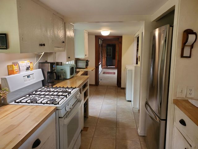 220 New Colony Road, Orange, NH 03741