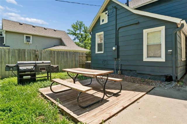 714 Prospect Street, Leavenworth, KS 66048