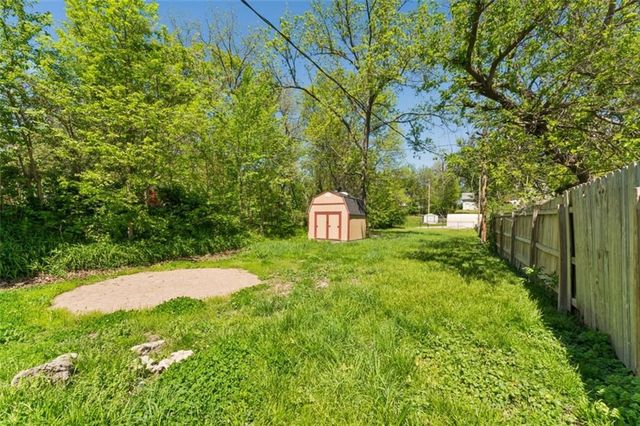 714 Prospect Street, Leavenworth, KS 66048