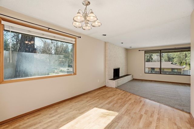 1223 W Bellwood Dr, Spokane, WA 99218