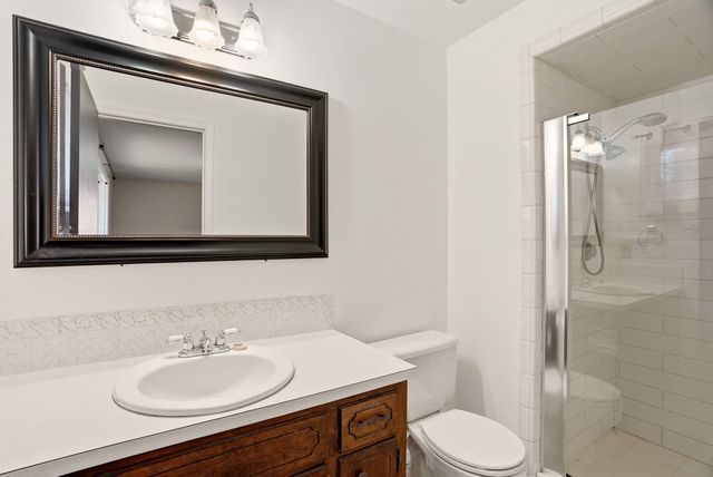 1223 W Bellwood Dr, Spokane, WA 99218