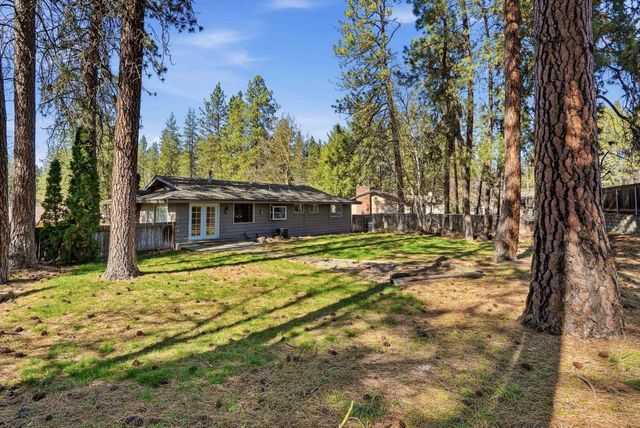 1223 W Bellwood Dr, Spokane, WA 99218