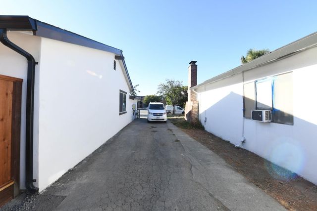 1960 Story Road, San Jose, CA 95122