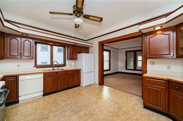 10 Maple Avenue, Oakfield, NY 14125