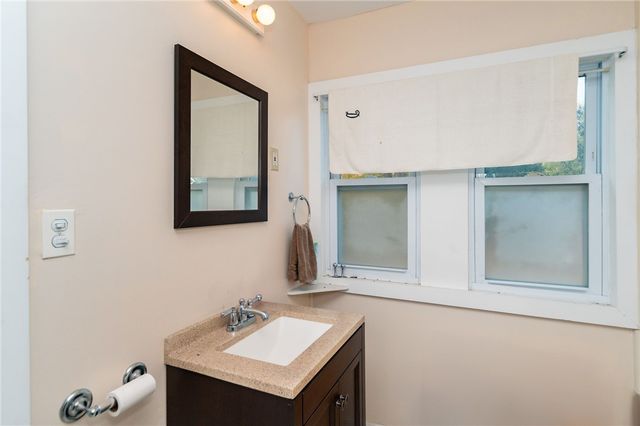 10 Maple Avenue, Oakfield, NY 14125