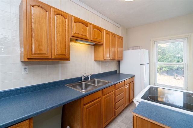 10 Maple Avenue, Oakfield, NY 14125