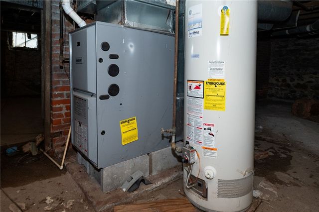 10 Maple Avenue, Oakfield, NY 14125