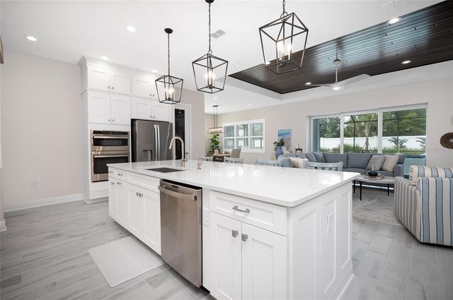 12462 VIESTE COURT, Venice, FL 34293