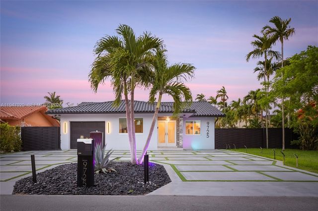 9725 NW 28th Ter, Doral, FL 33172