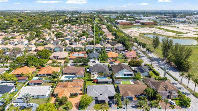 9725 NW 28th Ter, Doral, FL 33172