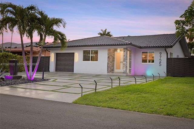 9725 NW 28th Ter, Doral, FL 33172