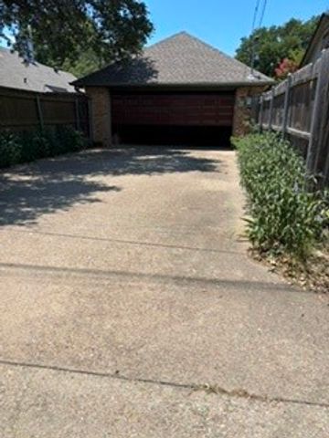 730 Monique Court, Cedar Hill, TX 75104