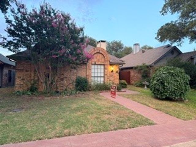730 Monique Court, Cedar Hill, TX 75104
