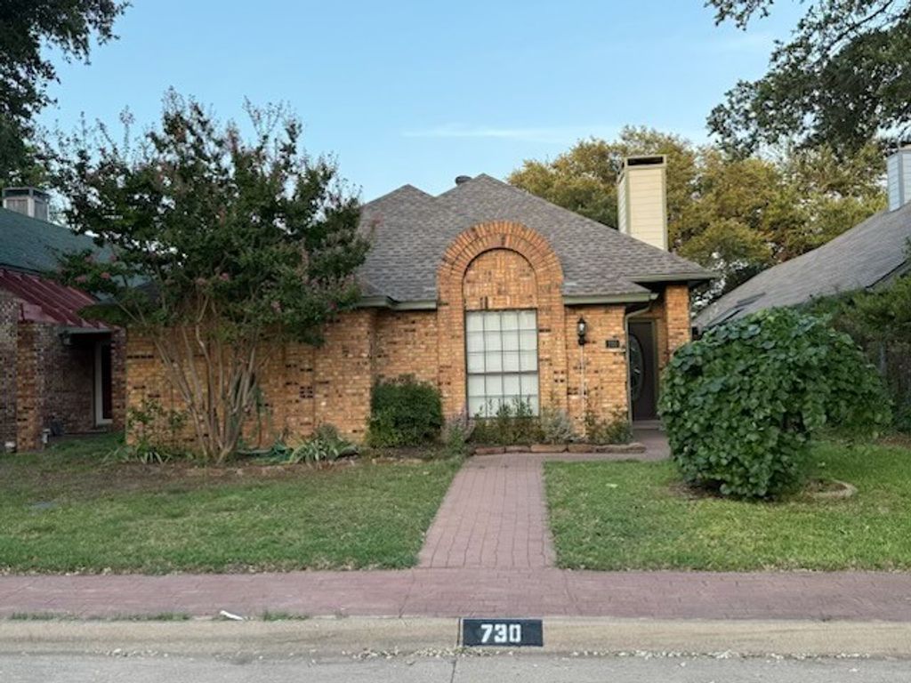 730 Monique Court, Cedar Hill, TX 75104