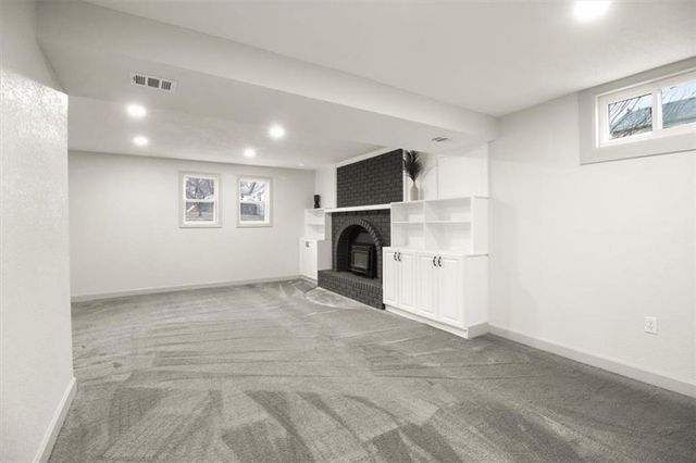 504 NW Chateau Drive, Blue Springs, MO 64014