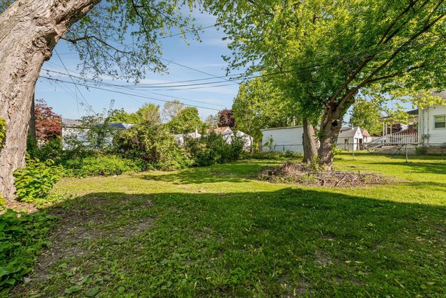 16 Leslie Street, City Of Mount Clemens, MI 48043