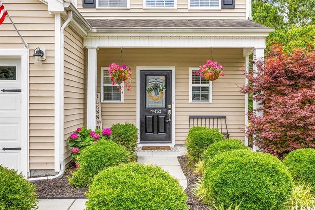 4753 Farm Lake Dr., Myrtle Beach, SC 29579