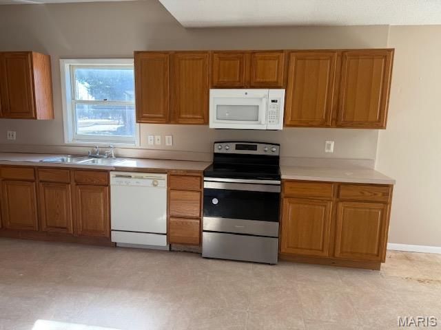 11915 Old Halls Ferry Road, St Louis, MO 63033