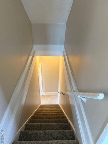 11915 Old Halls Ferry Road, St Louis, MO 63033