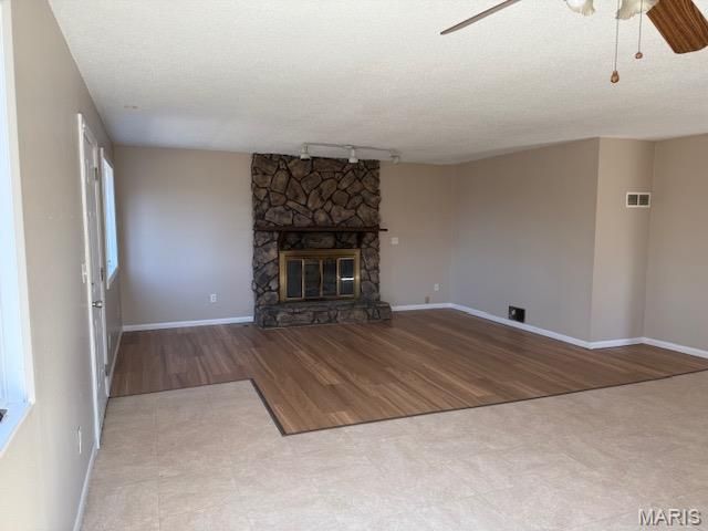 11915 Old Halls Ferry Road, St Louis, MO 63033