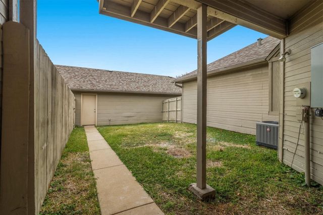 814 Custer Street, Arlington, TX 76014