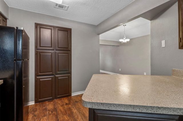 814 Custer Street, Arlington, TX 76014