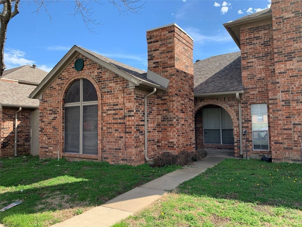 814 Custer Street, Arlington, TX 76014