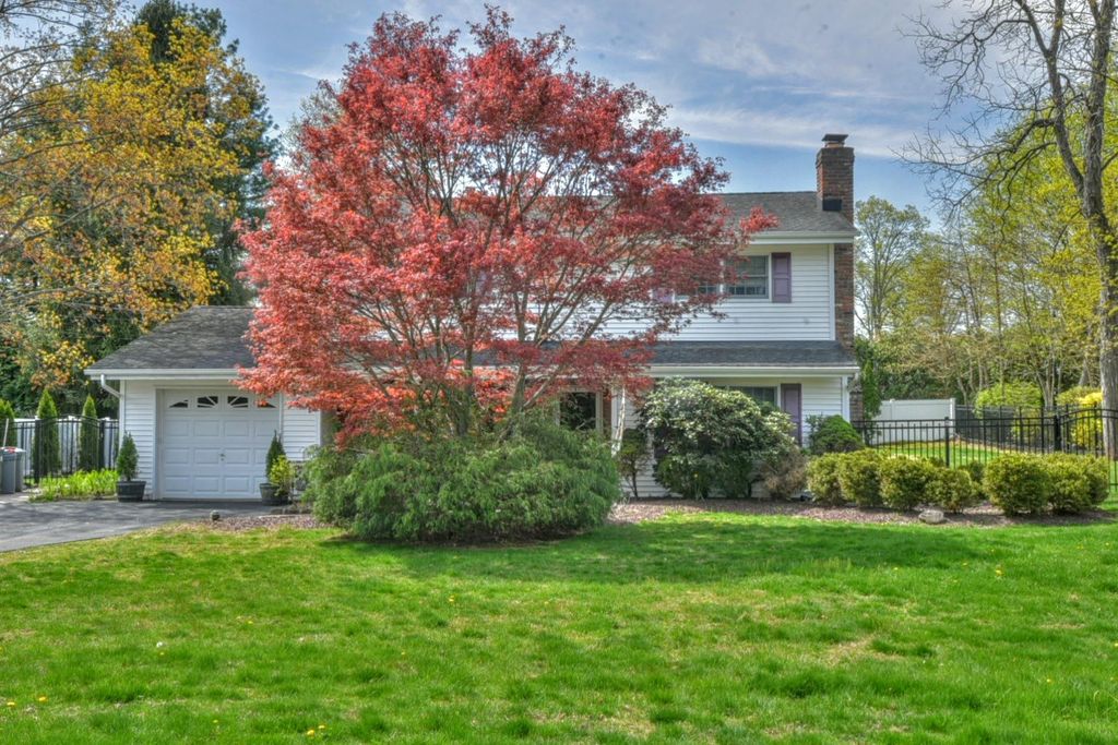6 Kohler Court, Congers, NY 10920