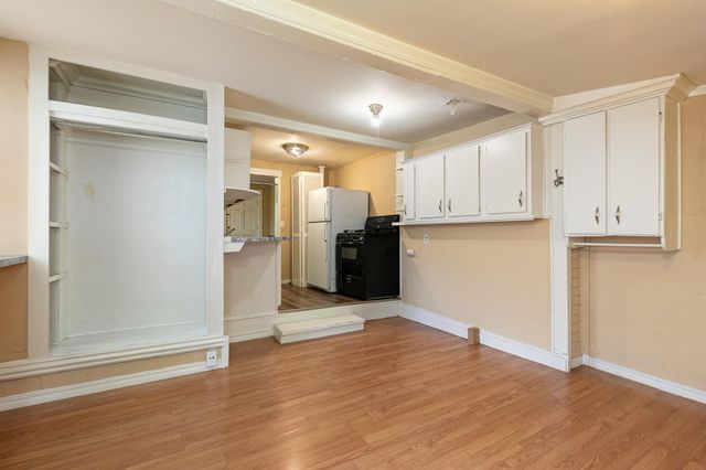 916 N Kansas Expressway, Springfield, MO 65802