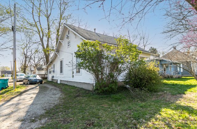 916 N Kansas Expressway, Springfield, MO 65802