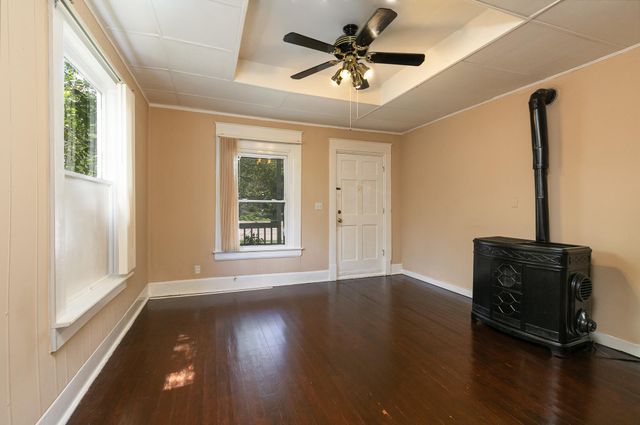 916 N Kansas Expressway, Springfield, MO 65802