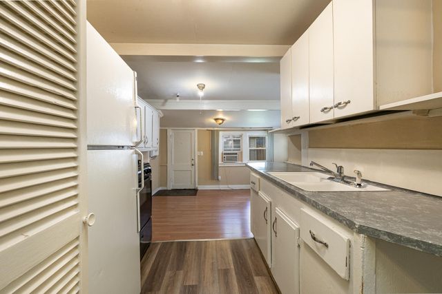 916 N Kansas Expressway, Springfield, MO 65802