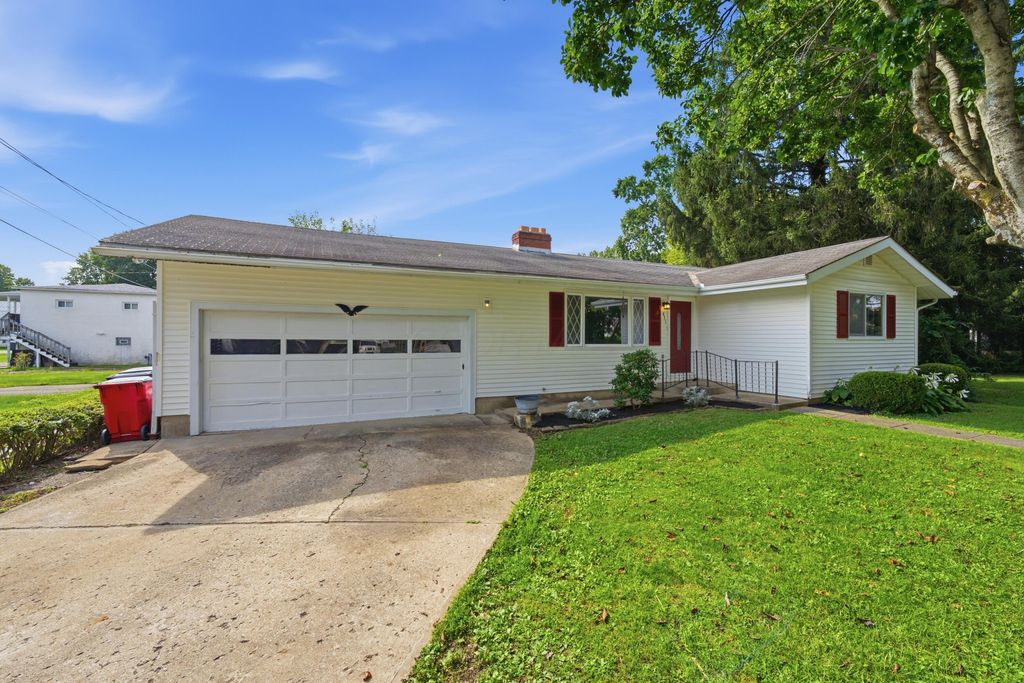 431 Wood Street, Pataskala, OH 43062