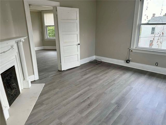 208 S Prospect St, Connellsville, PA 15425