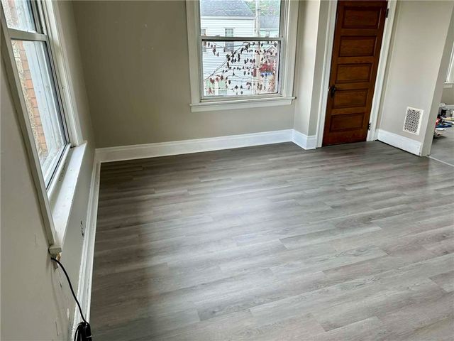 208 S Prospect St, Connellsville, PA 15425