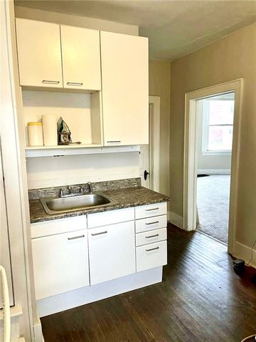 208 S Prospect St, Connellsville, PA 15425