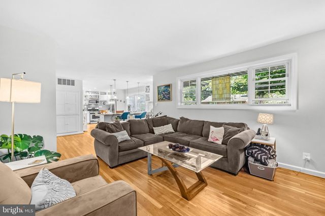 1600 FLORA LN, Silver Spring, MD 20910
