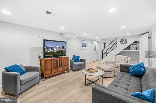 1600 FLORA LN, Silver Spring, MD 20910