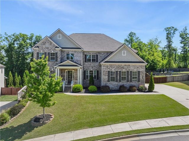 5911 Ashley Falls Lane, Flowery Branch, GA 30542