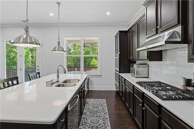 5911 Ashley Falls Lane, Flowery Branch, GA 30542