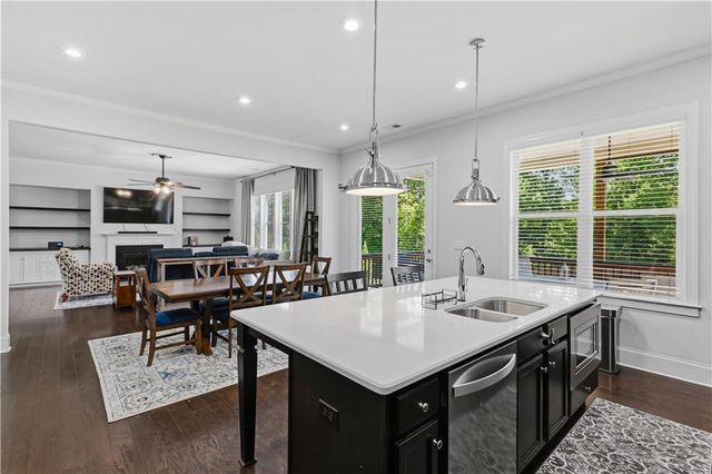 5911 Ashley Falls Lane, Flowery Branch, GA 30542