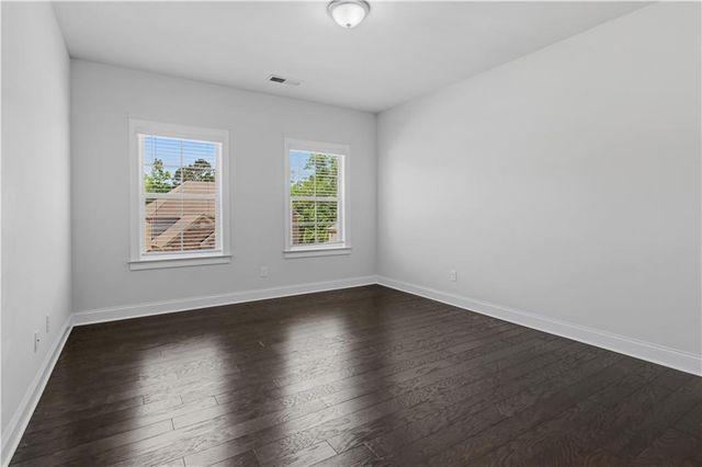 5911 Ashley Falls Lane, Flowery Branch, GA 30542