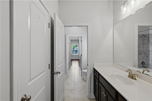 5911 Ashley Falls Lane, Flowery Branch, GA 30542