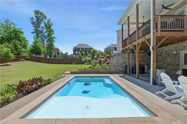 5911 Ashley Falls Lane, Flowery Branch, GA 30542