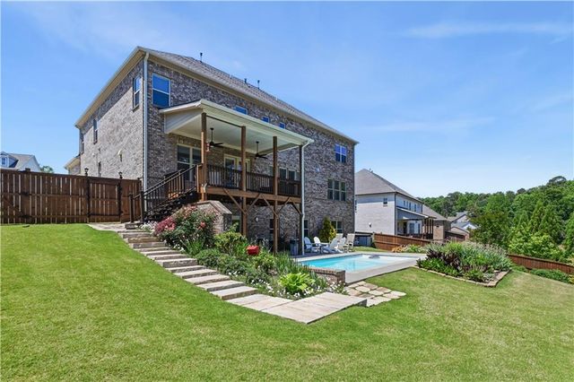 5911 Ashley Falls Lane, Flowery Branch, GA 30542