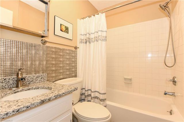 5735 Bramblegate Road E, Greensboro, NC 27409
