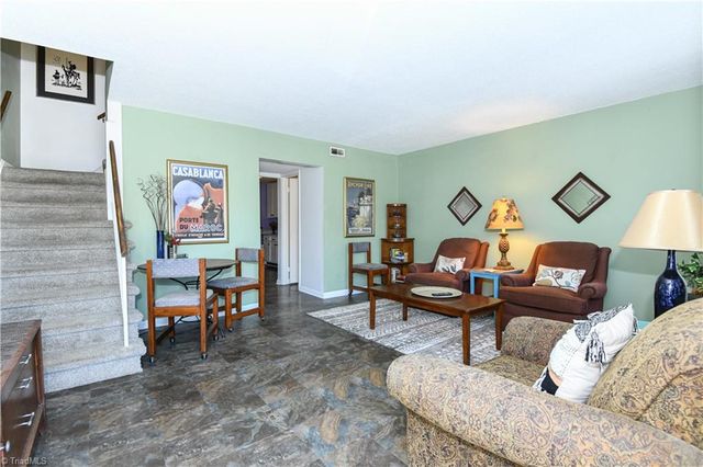5735 Bramblegate Road E, Greensboro, NC 27409