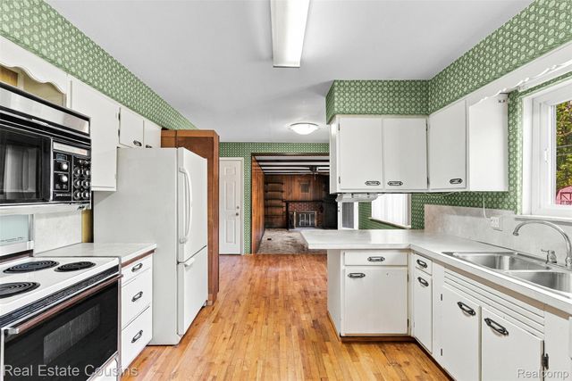 7449 Ironwood Drive, Mundy Township, MI 48473